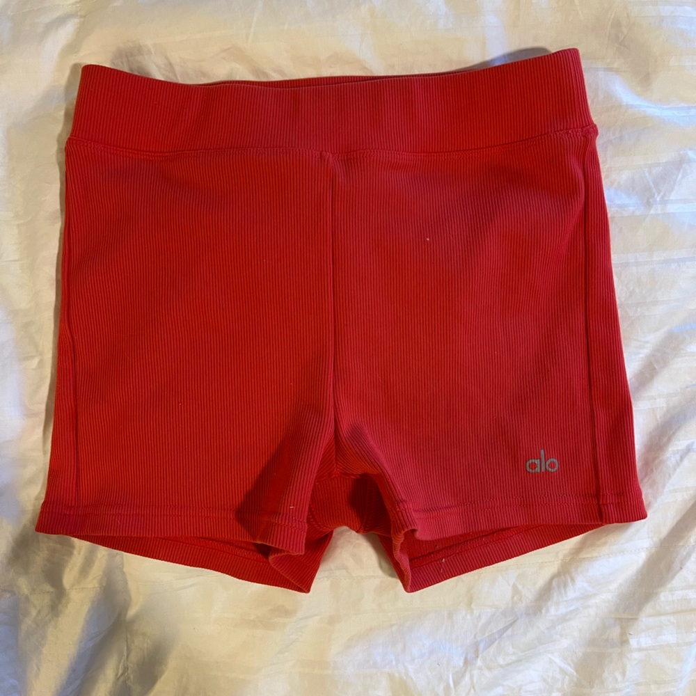 ALO Ribbed Shorts